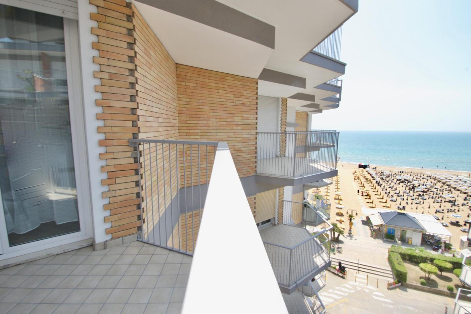 Centro Commerciale Apartments Lido di Jesolo Exterior foto